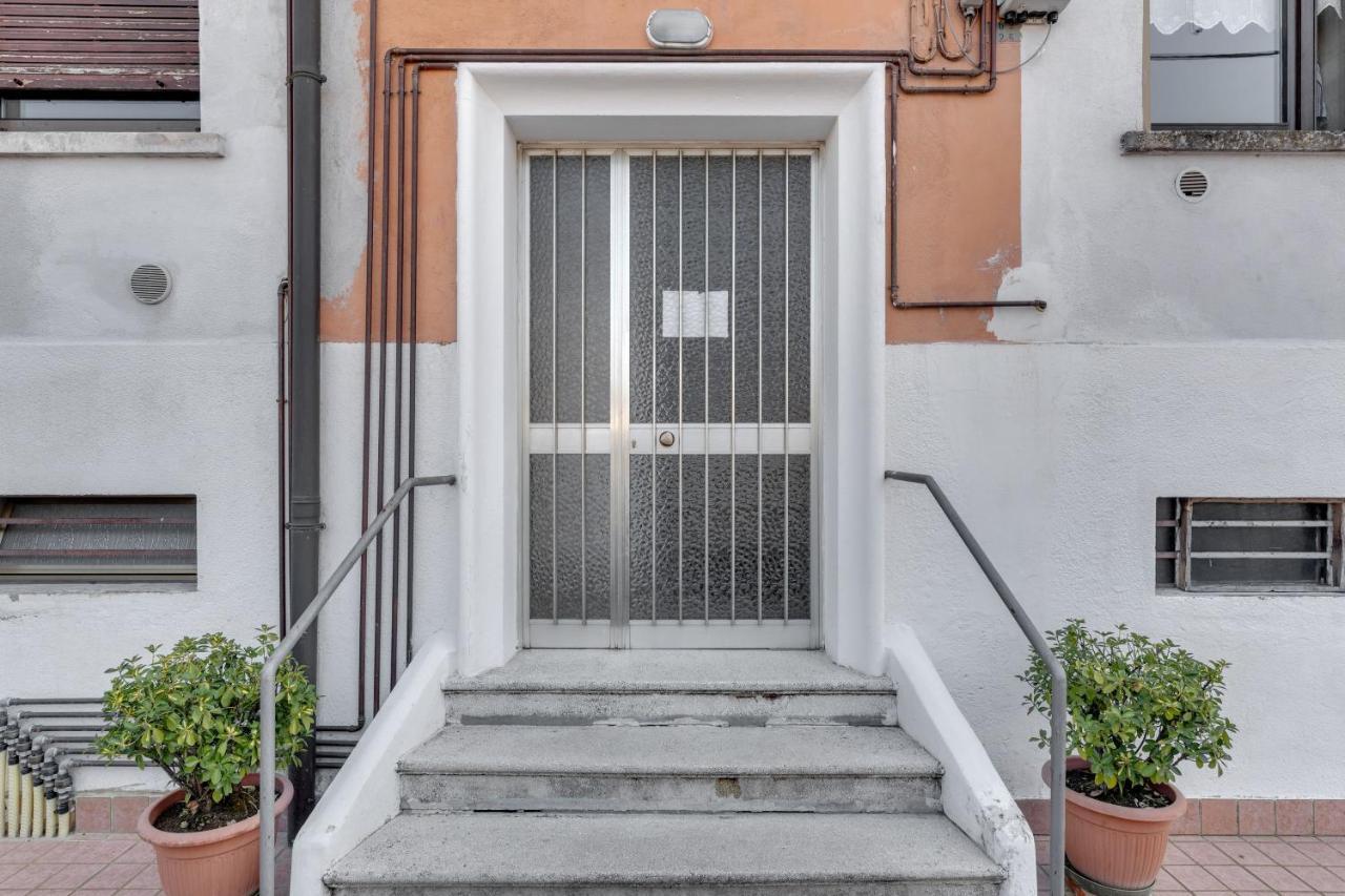 Elegant Blue Apartment Vicenza Exterior foto