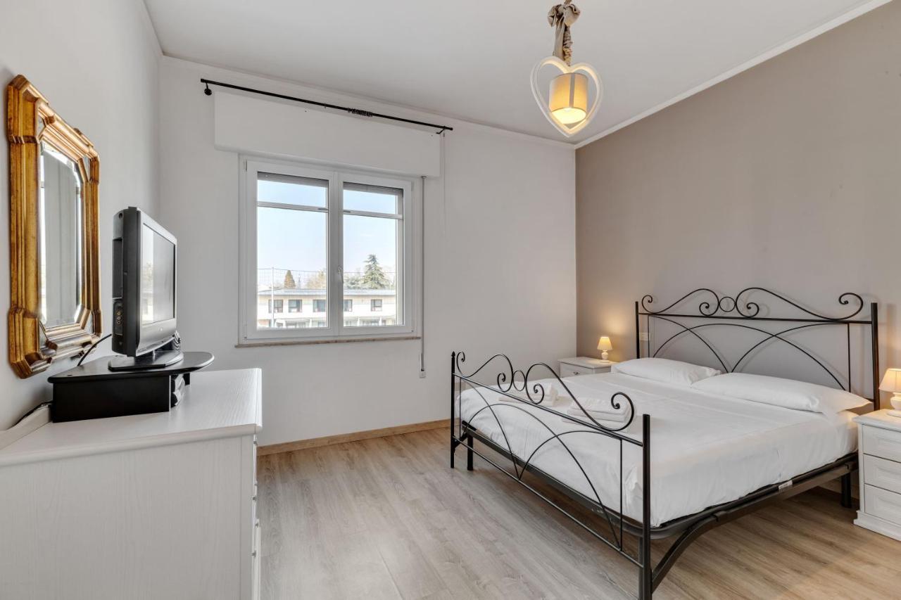 Elegant Blue Apartment Vicenza Exterior foto